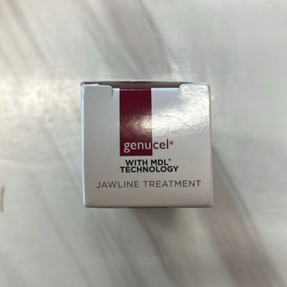 Chamonix Genucel | Jawline Treatment 1 oz - Picture 5 of 5